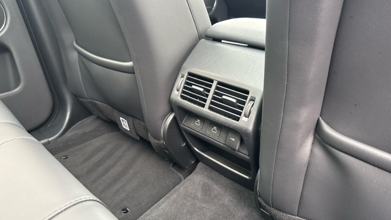 Land Rover Discovery Sport 2.0 D200 Dynamic SE 5dr Auto [5 Seat] Diesel Station Wagon